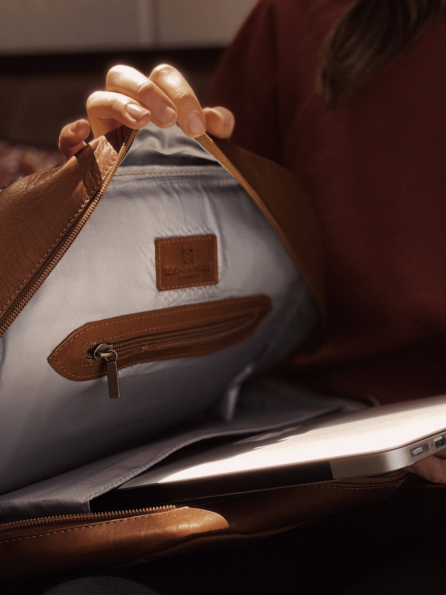 Leather Commuter Backpack - nobiliving.com