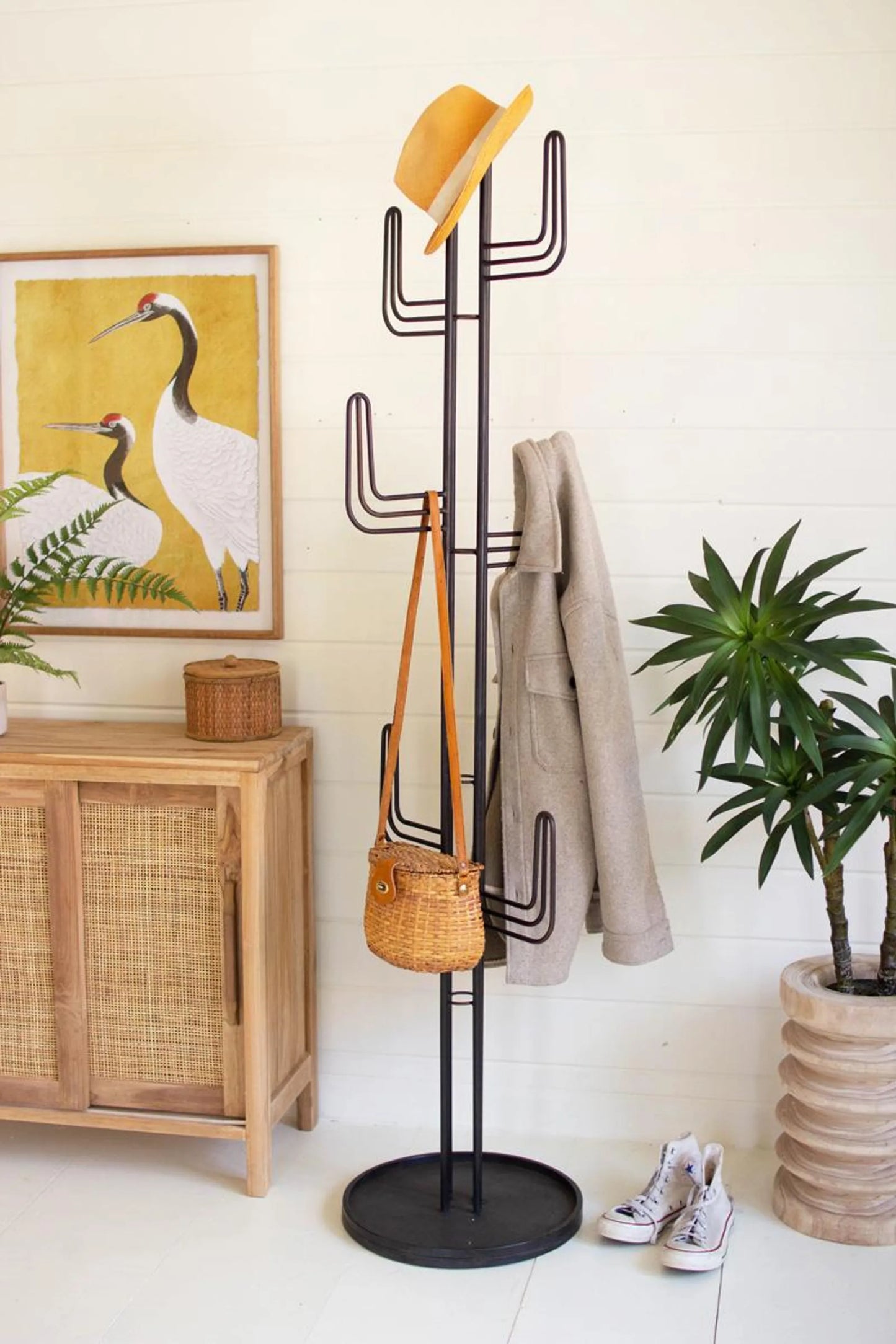 Black Iron Cactus Coat Tower - Six-armed Rack