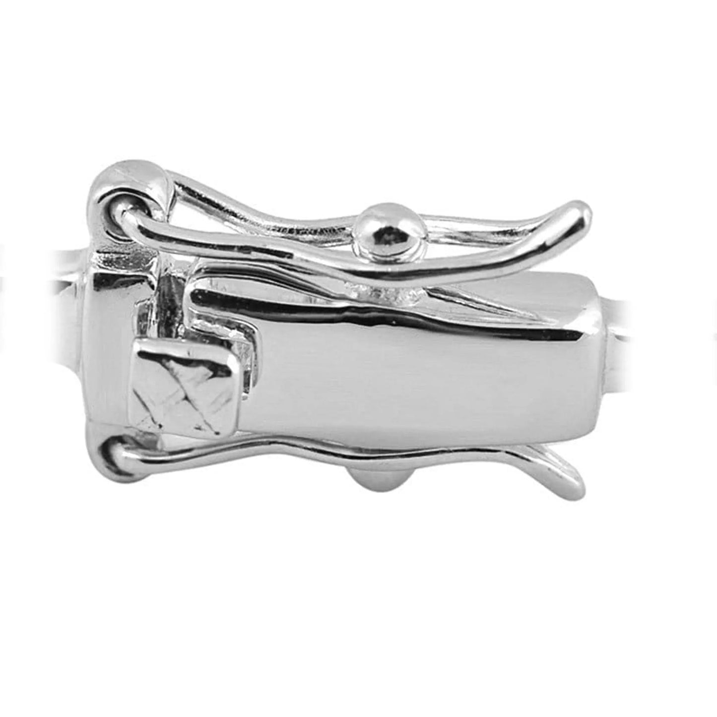 Flower-Shaped Sapphire Cubic Zirconia Necklace clasp