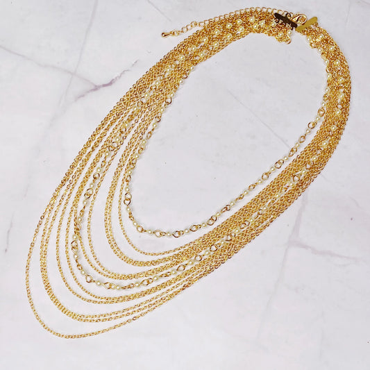 Pearl and Chain Necklace - gold-plated brass and acrylic pearls