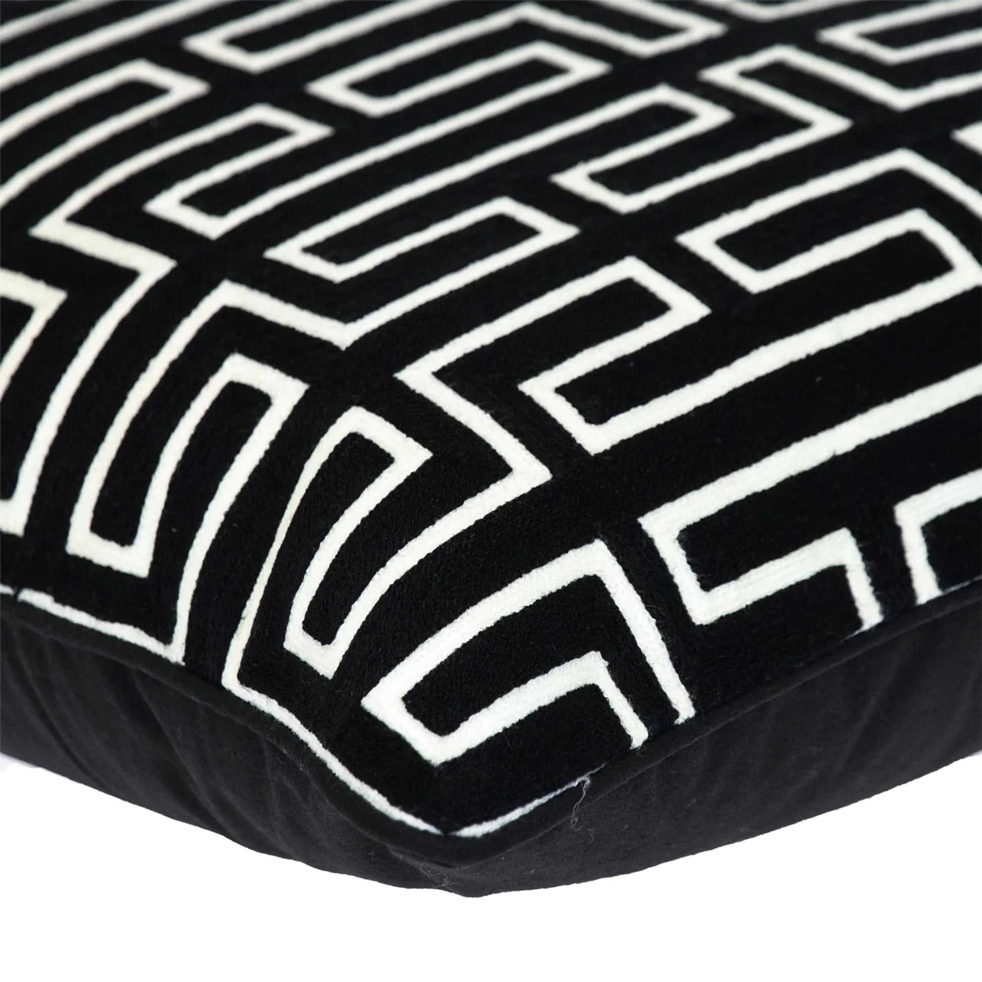 20" X 20" Black Geometric Cotton Zippered Pillow - Nobiliving