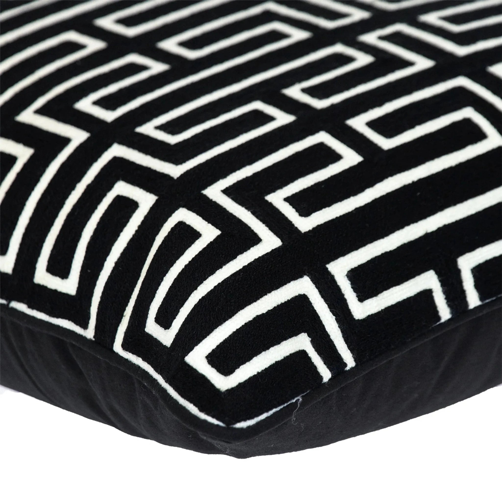 20" X 20" Black Geometric Cotton Zippered Pillow - Nobiliving