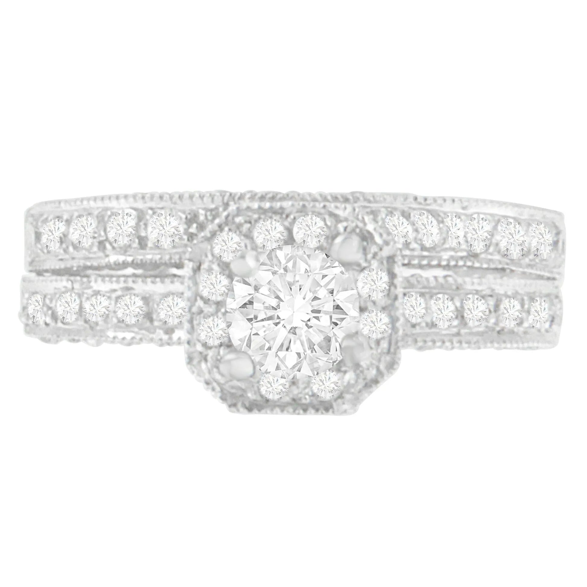 Round Cut Diamond Ring - 14K White Gold