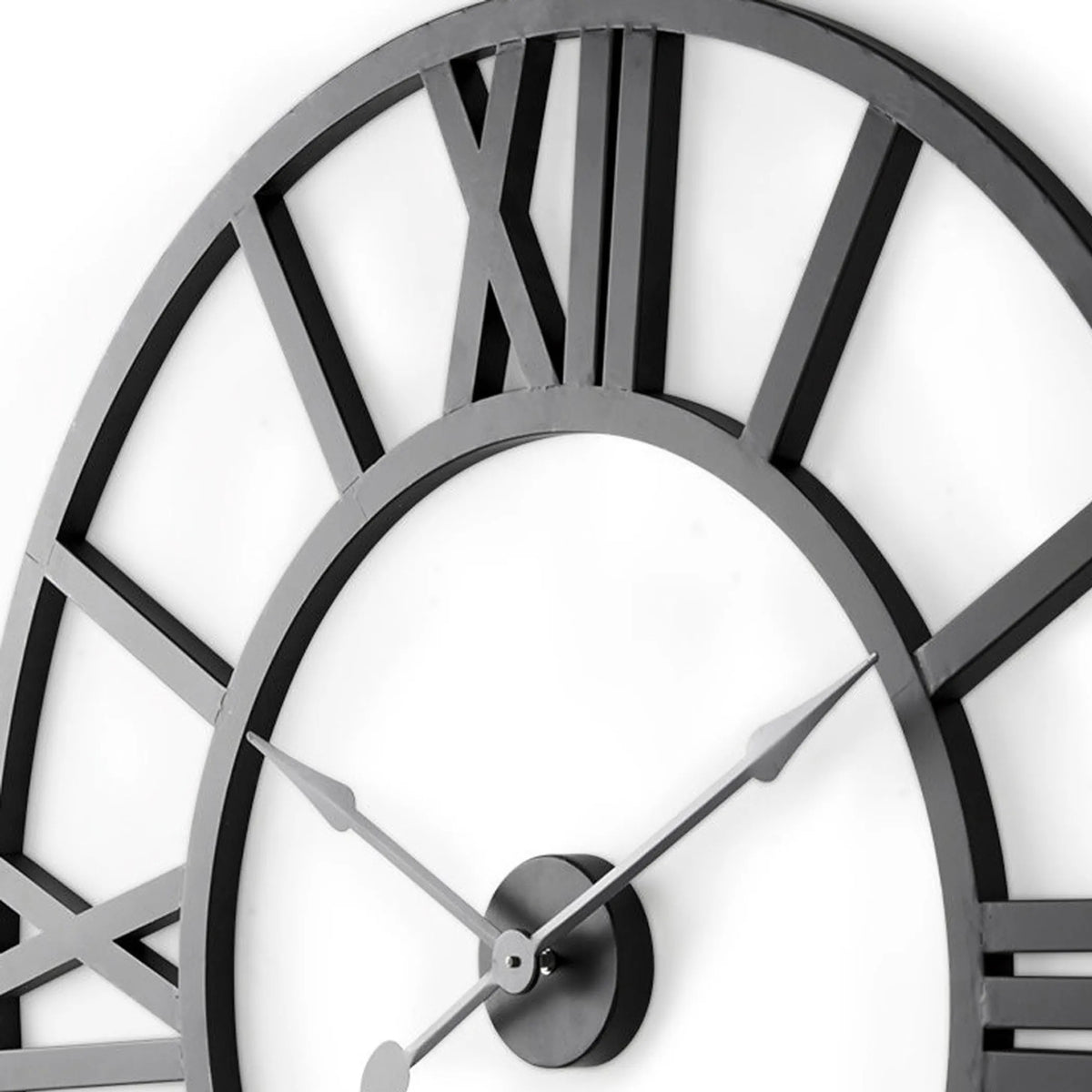 Iron Analog Round Wall Clock
