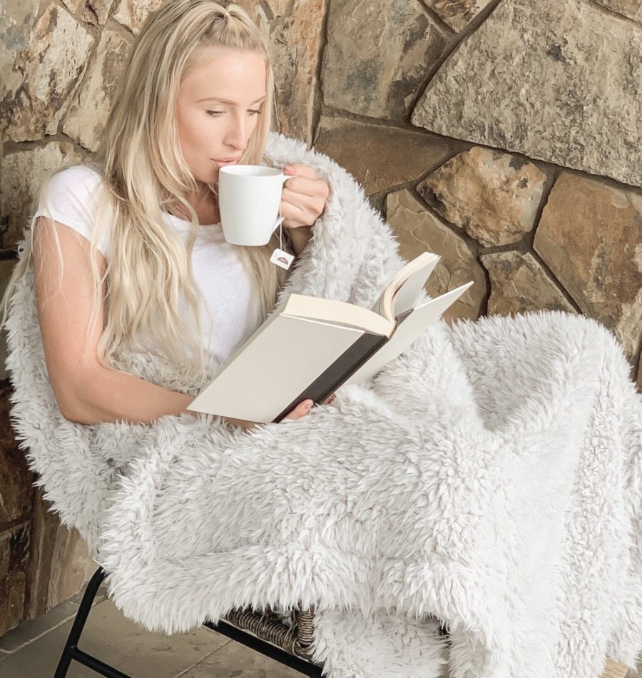 ANGEL PLUSH BLANKET | BIG - SILVER CLOUD - nobiliving.com