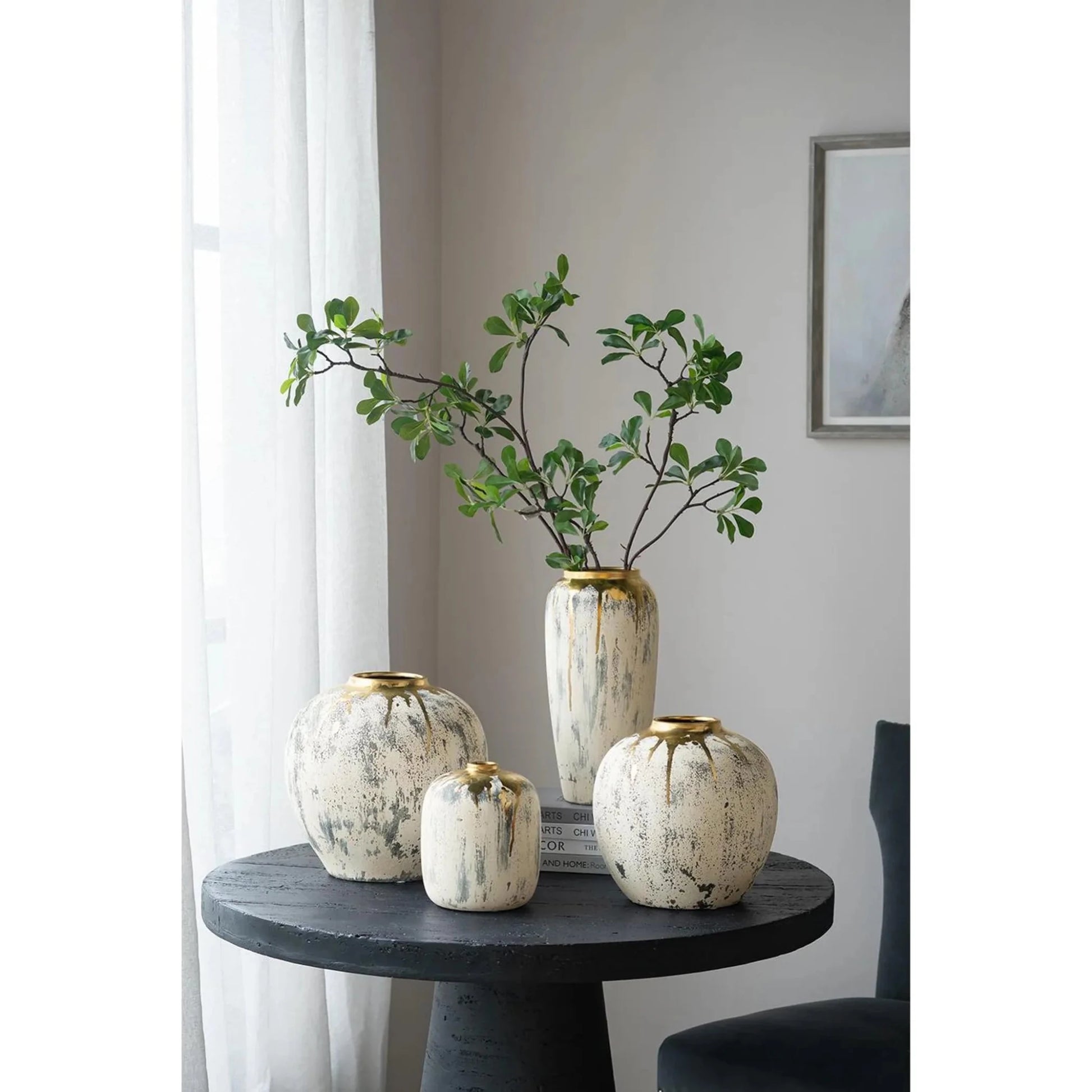 Ivory and Gold Modern Abstract Ceramic Table Vase - 3 Styles - Nobiliving