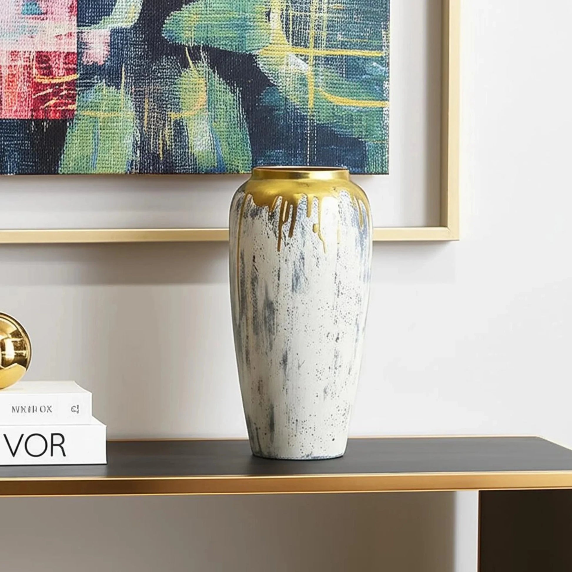 Ivory and Gold Modern Abstract Ceramic Table Vase - 3 Styles - Nobiliving