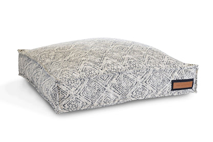 Lounger Pet Bed in Sapphire Spaniel - nobiliving.com