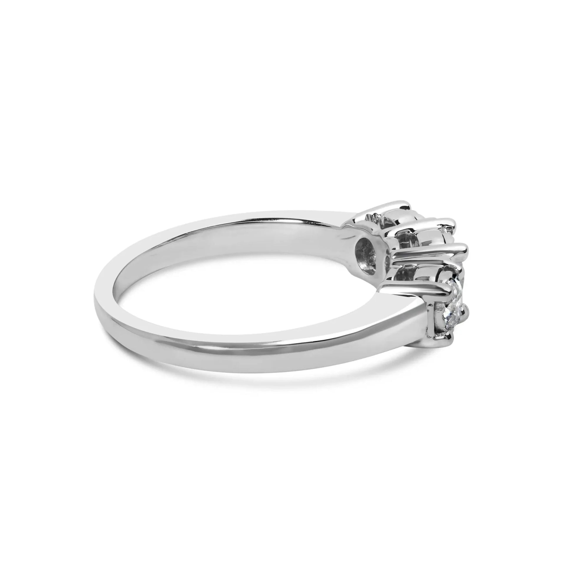 Round Lab Grown Diamond Three Stone Illusion Plate Ring